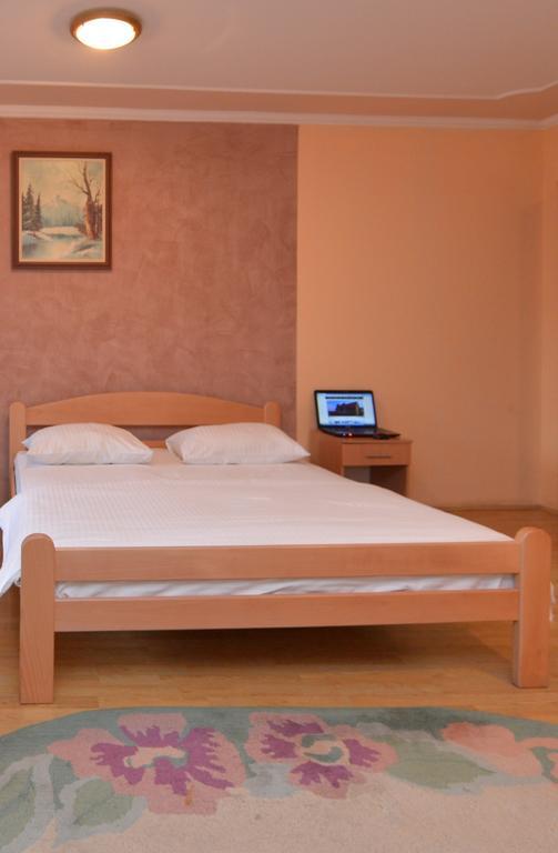 Guest House Vila Bor Novi Sad Zimmer foto